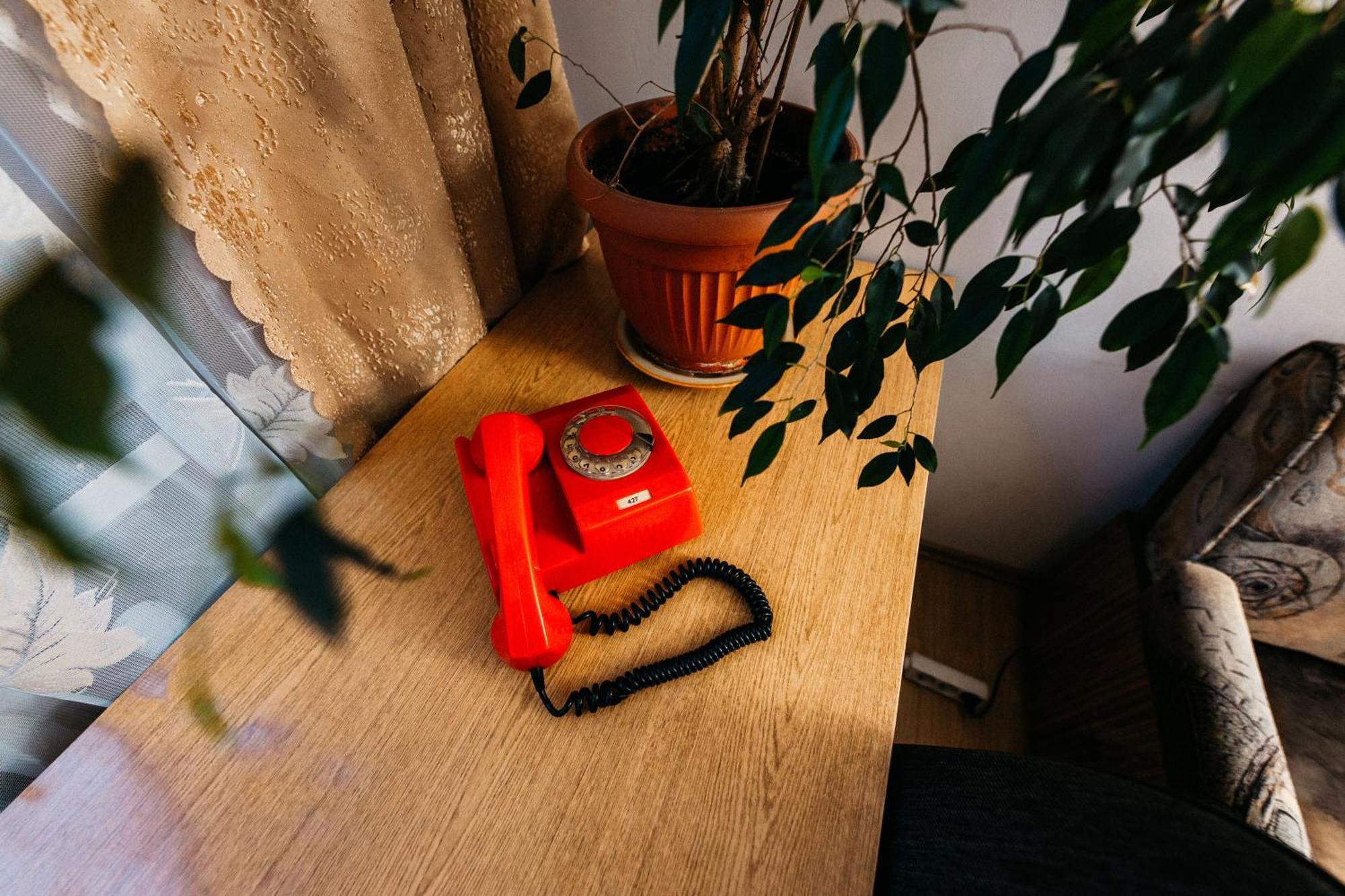 Feel The Old Socialist Style Apartment Cracovia Esterno foto